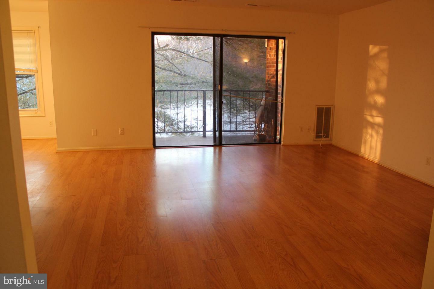 Property Photo: 844 Quince Orchard Boulevard 201 MD 20878