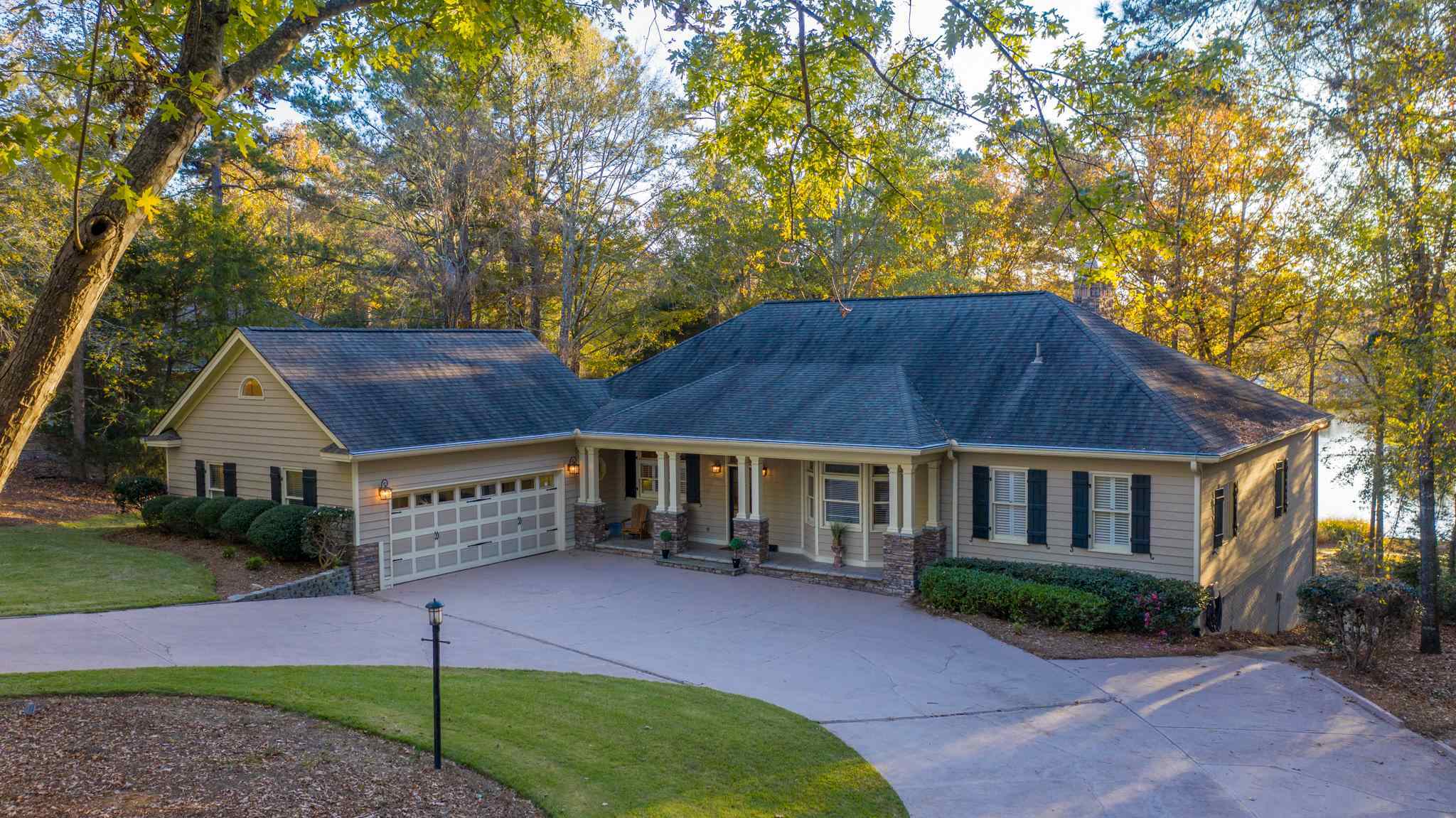 Property Photo: 1201 Bennett Springs Drive GA 30642