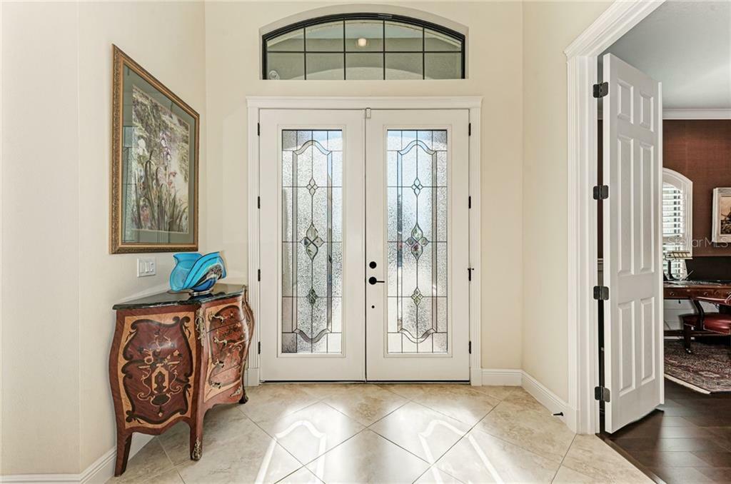 Property Photo: 14717 Castle Park Terrace FL 34202