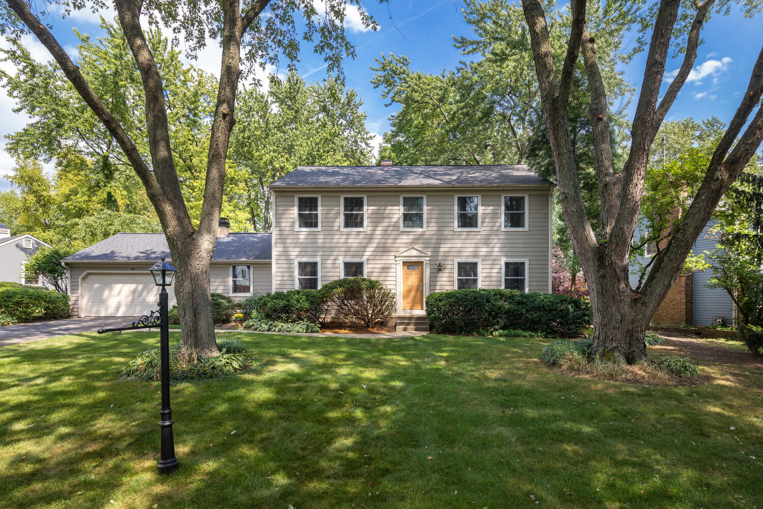 Property Photo:  6S345 New Castle Road  IL 60540 