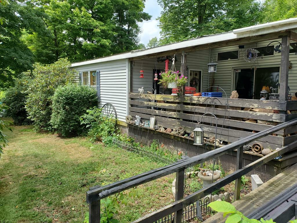 Property Photo:  685 Cross Rd.  PA 18848 