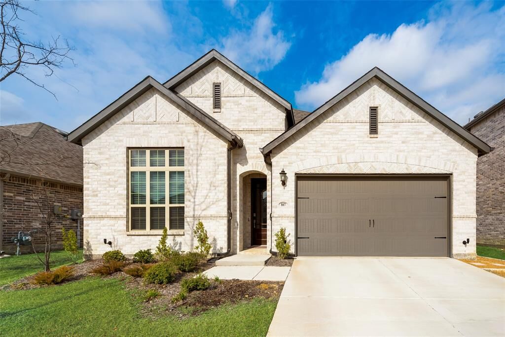 Property Photo:  807 Westerkirk Drive  TX 75009 