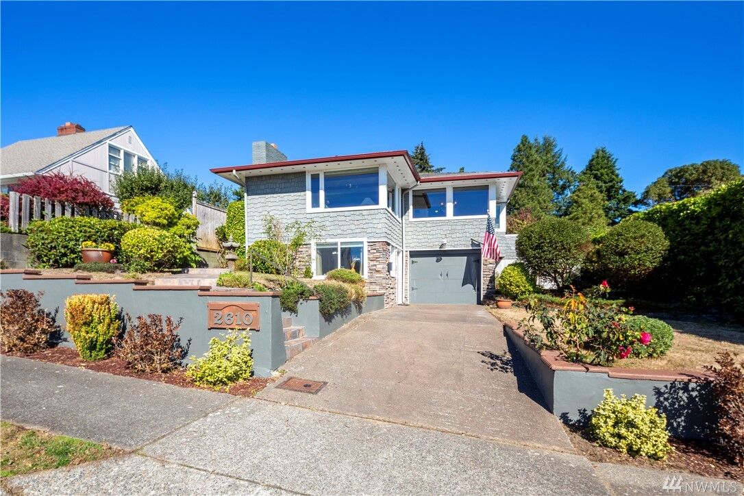 Property Photo:  2610  Terrace Street  WA 98310 