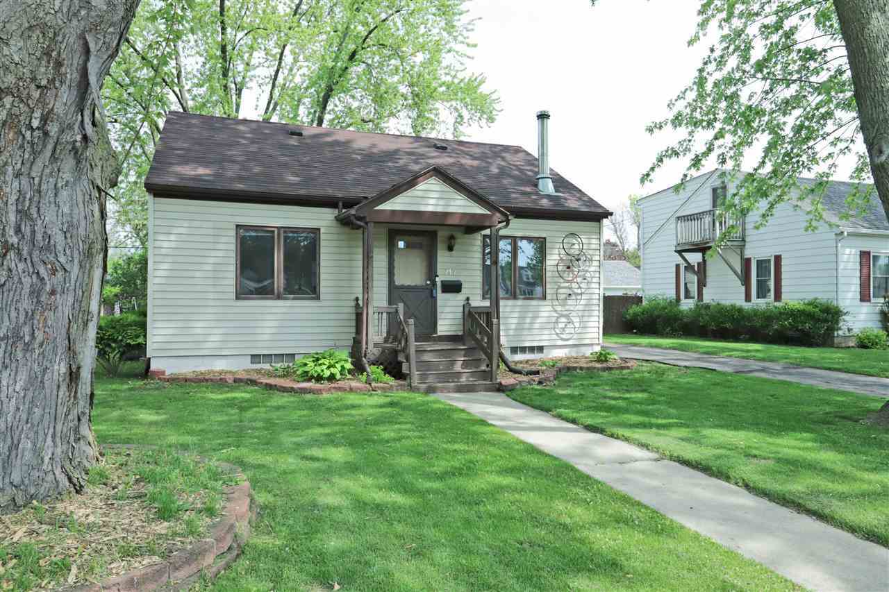 Property Photo:  747 Madison Street  WI 54956-3107 