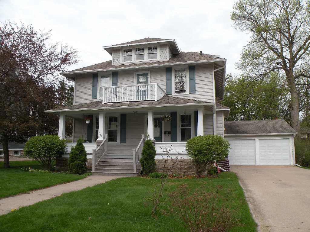 Property Photo: 614 South Grove Street WI 54971