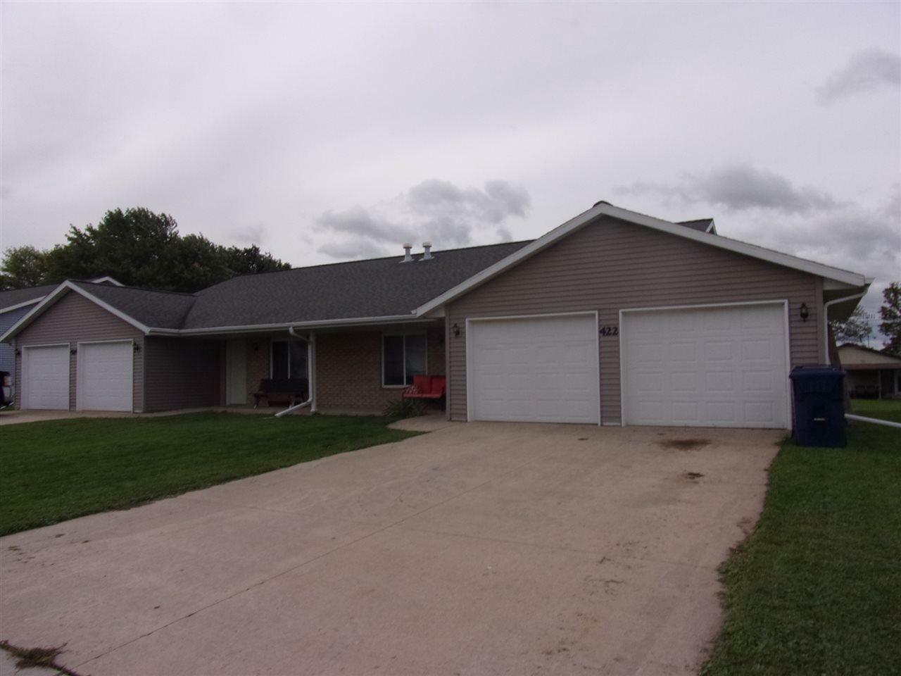 Property Photo:  422 Prairie Way  WI 54180 