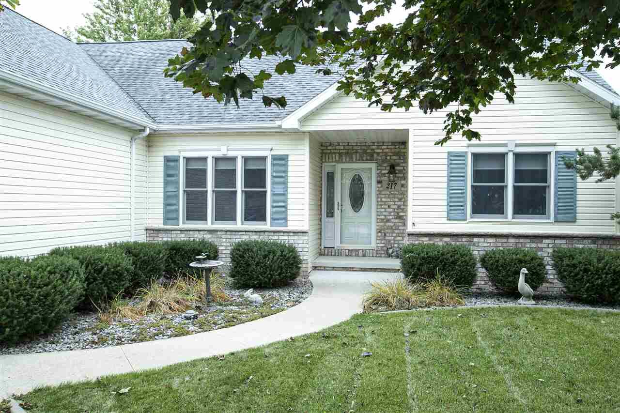 Property Photo:  217 E Clearfield Lane  WI 54913 