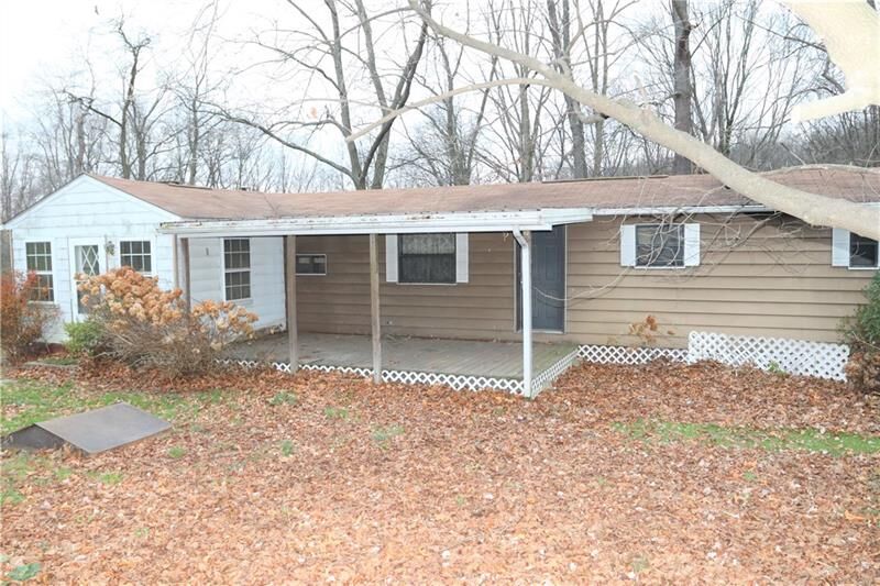 Property Photo: 414 Sun Mine Rd PA 16055