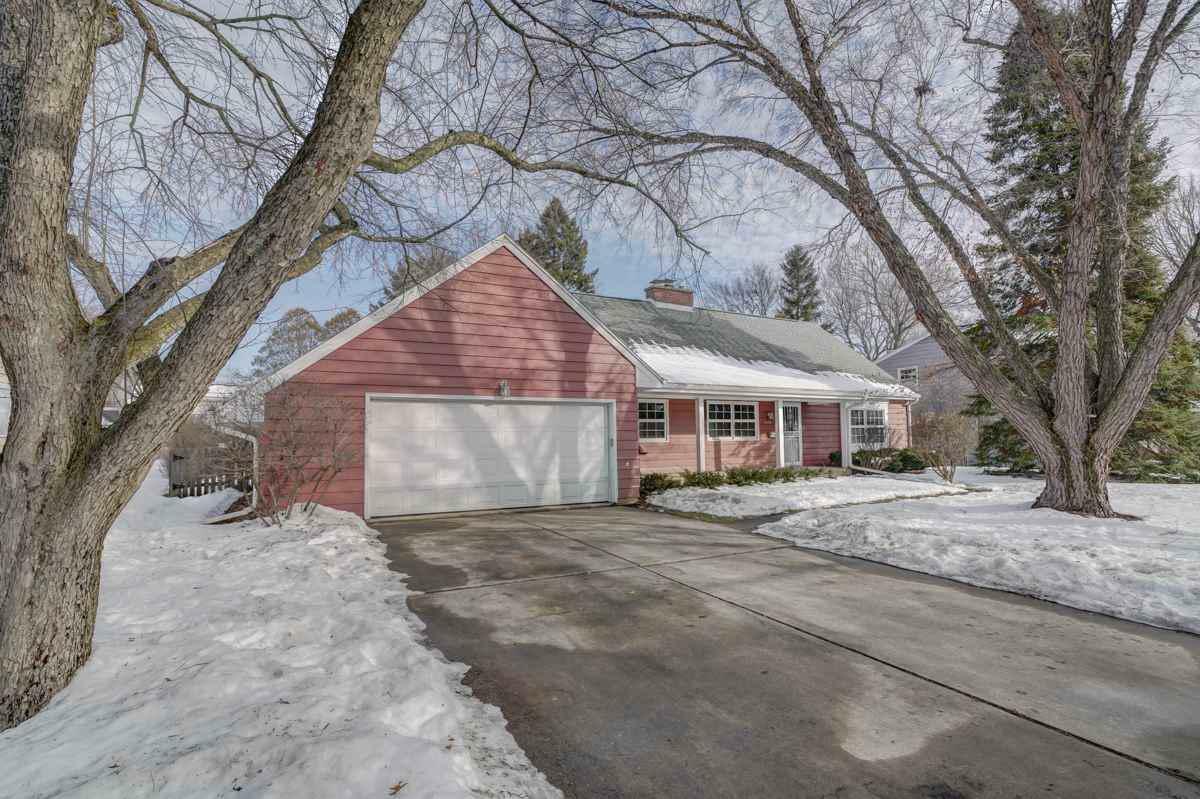 Property Photo:  5410 South Hill Dr  WI 53705 