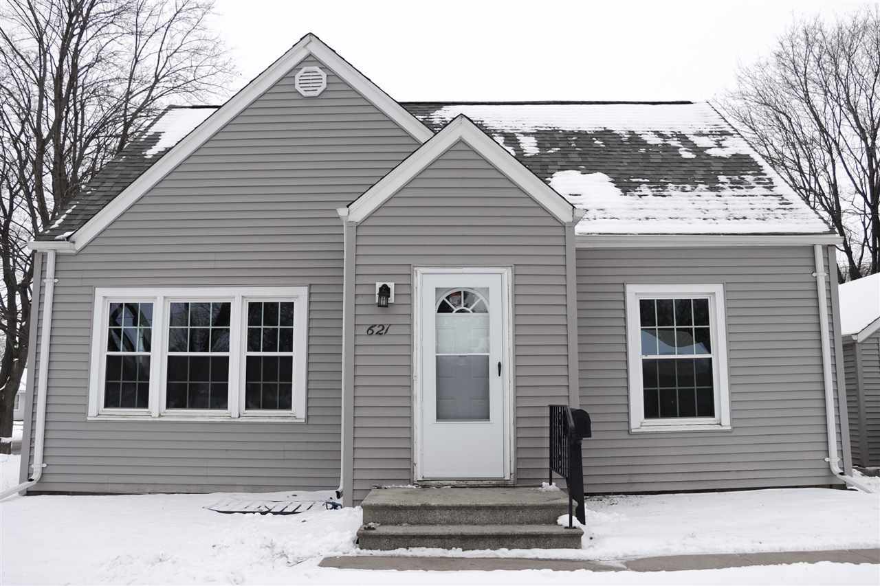 Property Photo:  621 W Marquette Street  WI 54911-1961 