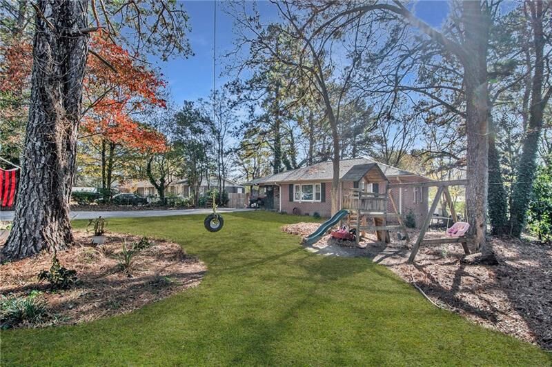 Property Photo:  262 Elks Street  GA 30680 