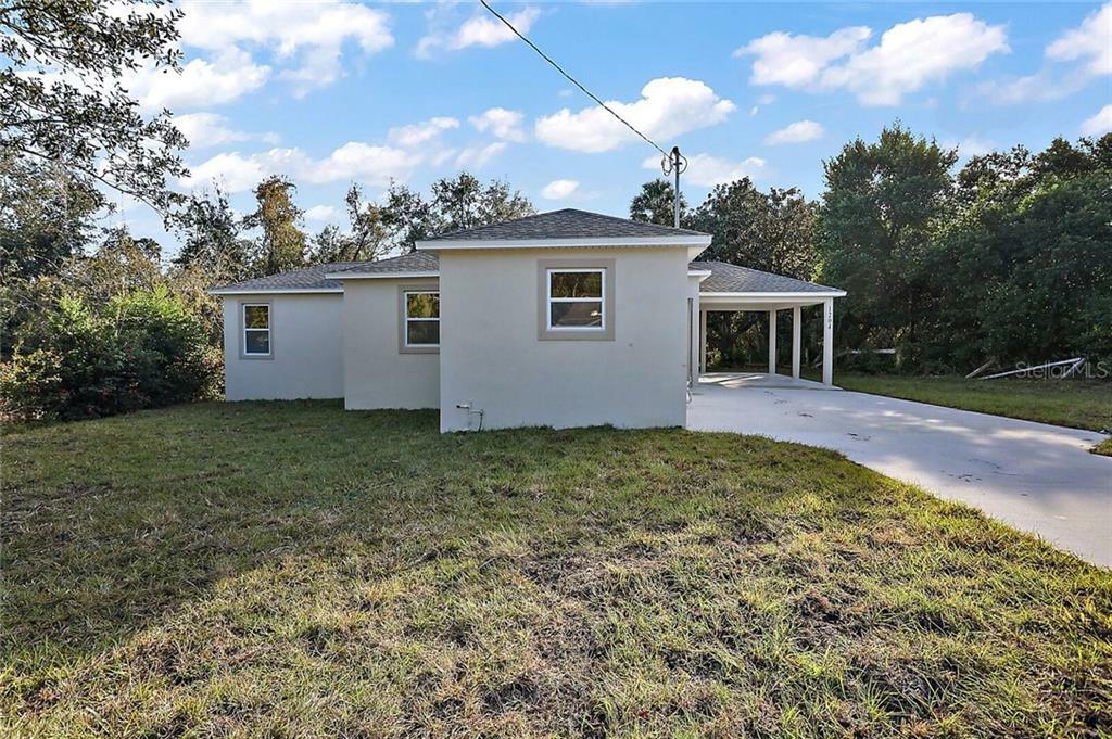 Property Photo:  1204 Lakeview Drive  FL 32726 