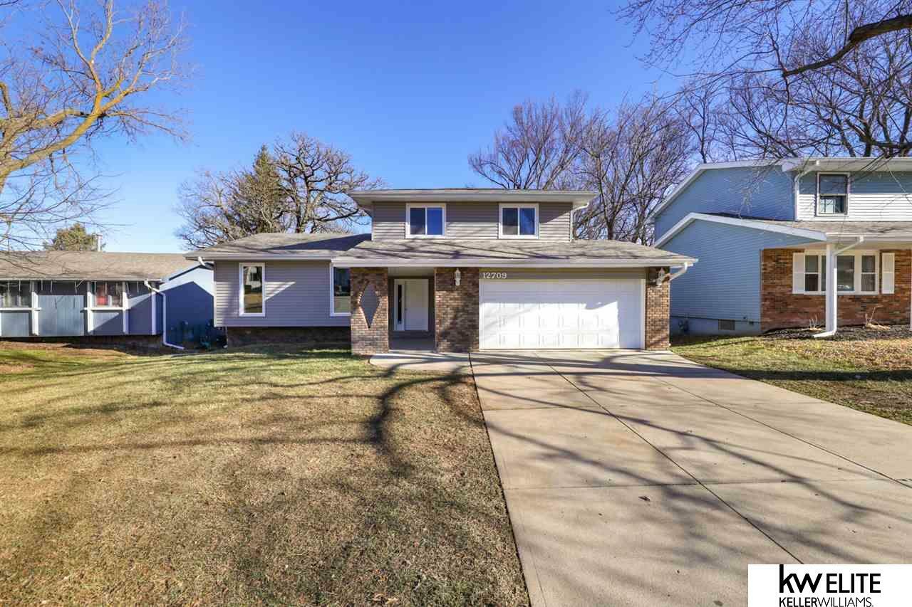 Property Photo: 12709 Ridgeview NE 68123