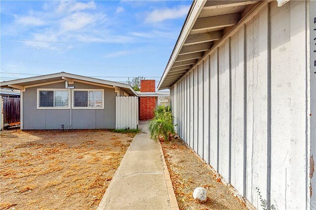 Property Photo:  535 S Lexington Place  CA 92805 