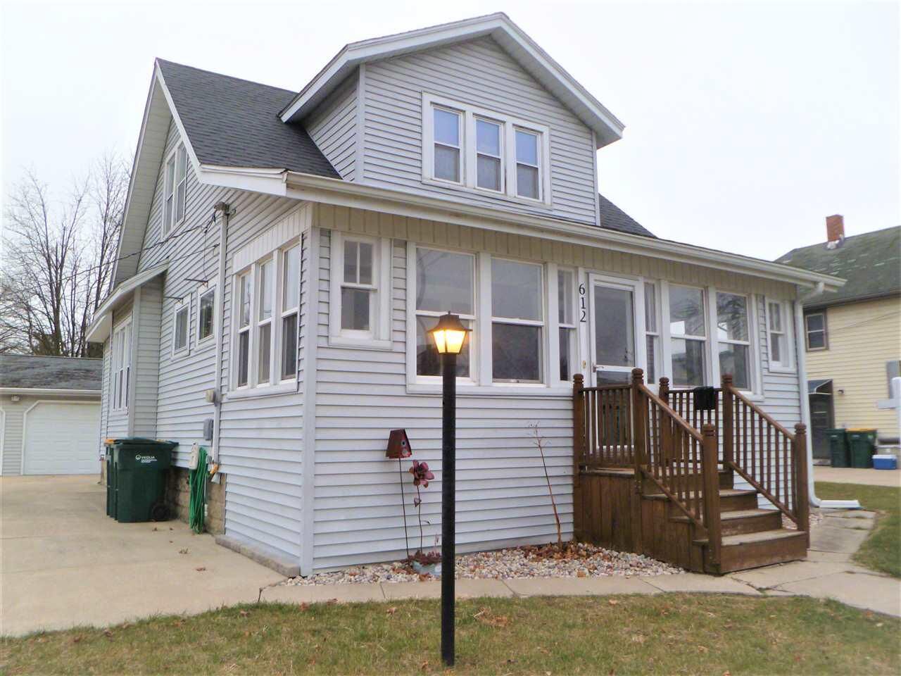 Property Photo:  612 Park St  WI 53963 