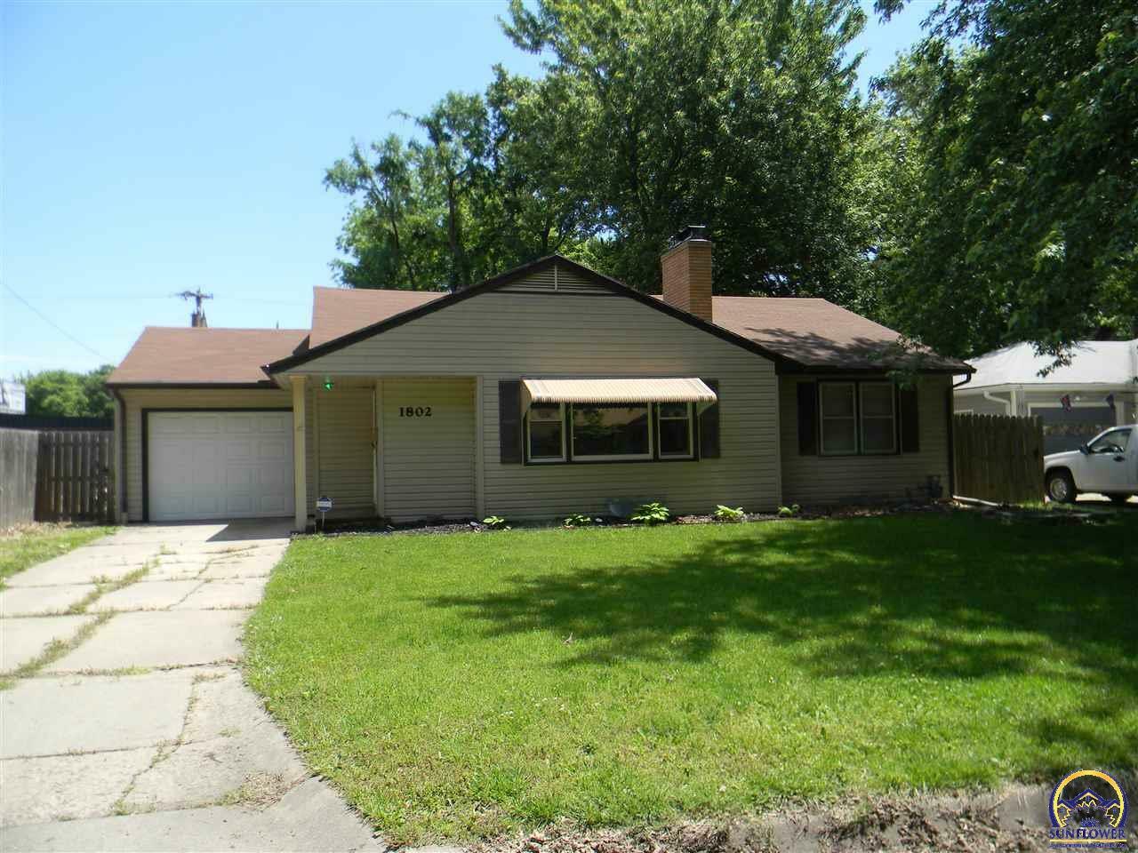1802 SW Mission Ave  Topeka KS 66604 photo