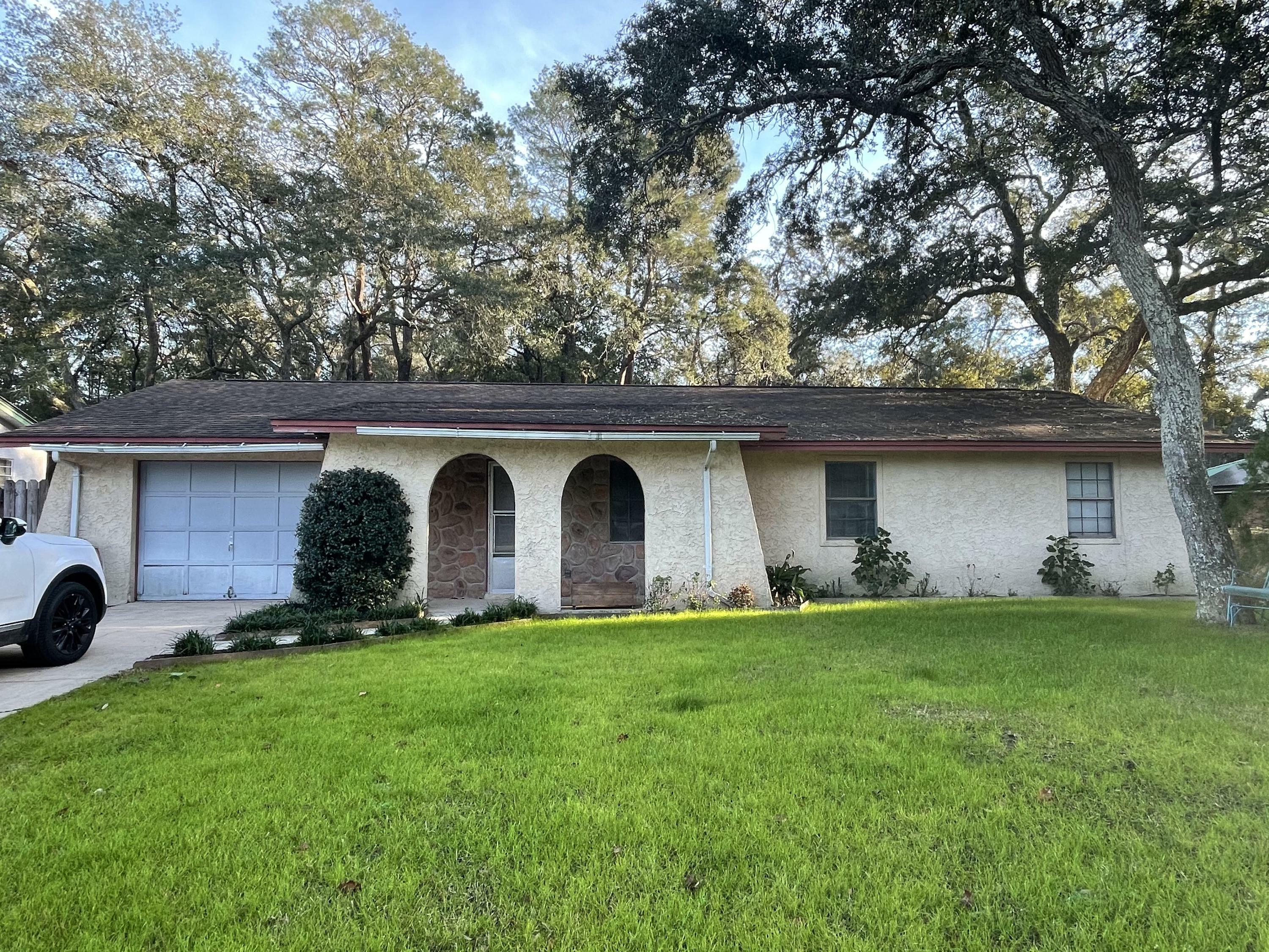 Property Photo:  108 Buddy Phelps Drive  FL 32578 