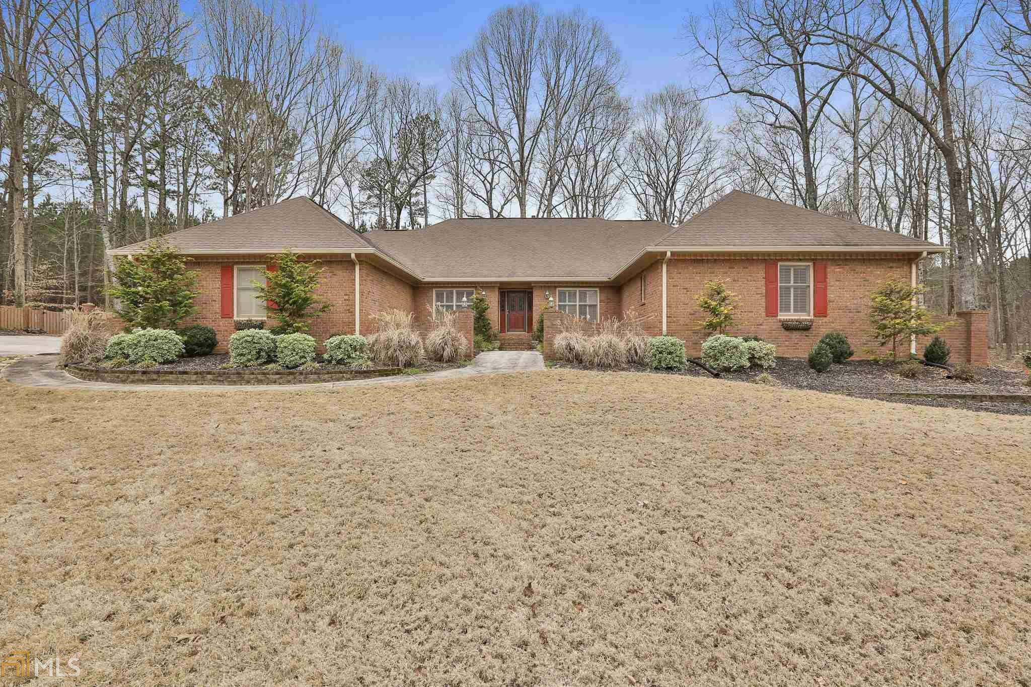 Property Photo:  155 Emerald Ln  GA 30214 