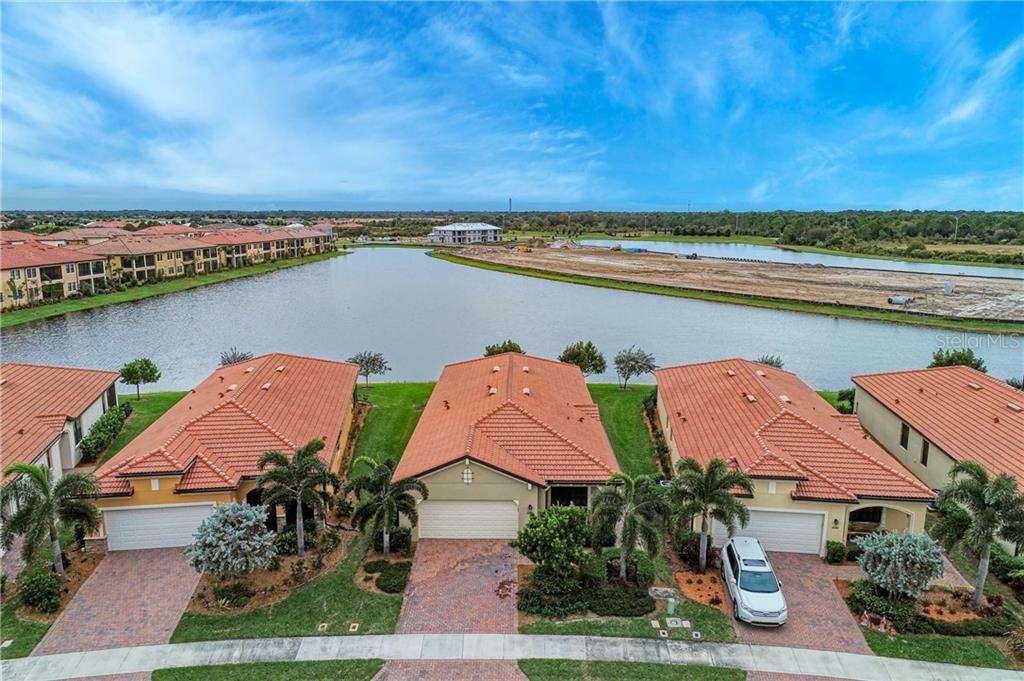 Property Photo: 10085 Cozy Grove Drive FL 34293