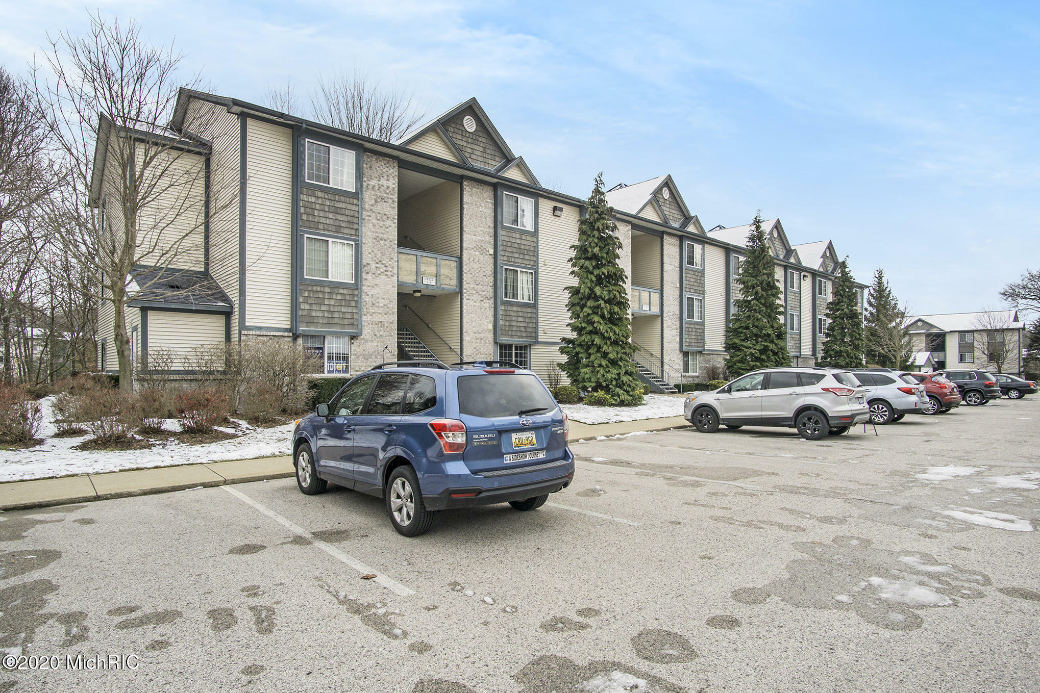 Property Photo: 18372 N Ridge Court MI 49456