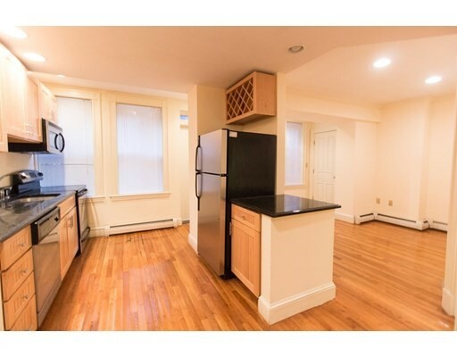 Property Photo:  195 Commonwealth Ave. B  MA 02115 