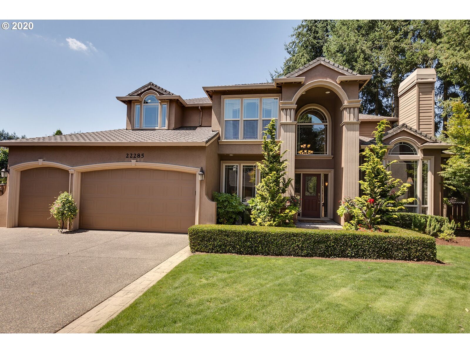 Property Photo:  22285 SW Chilkat Ter  OR 97062 