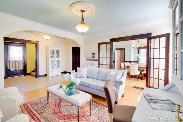 Property Photo:  1046 Boyer Ave  WA 99362 