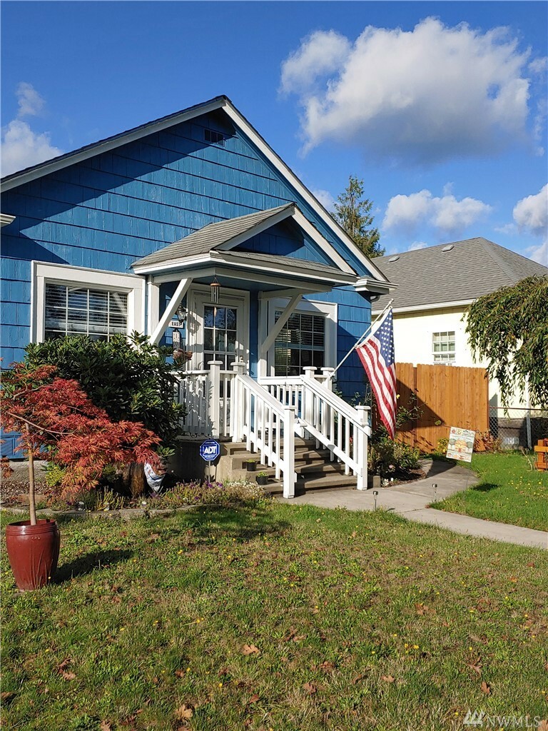 Property Photo: 108 E Waldrip WA 98541