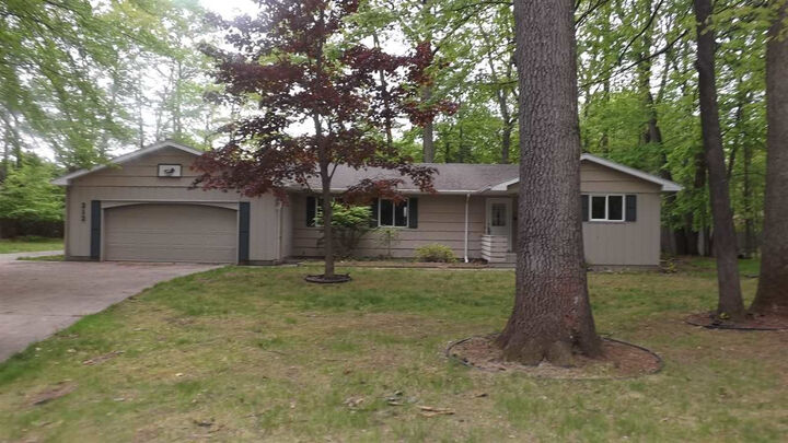 212 Hurtsdale Drive  Prudenville MI 48651 photo