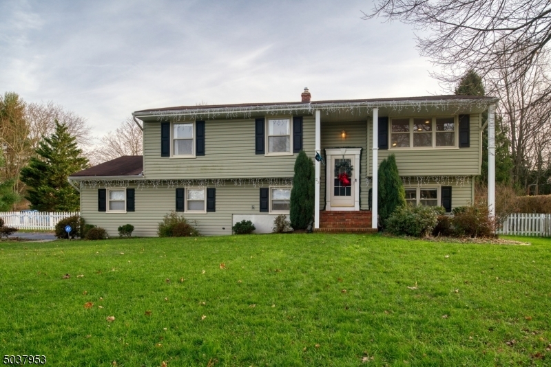 Property Photo:  23 Fox Chase Run  NJ 08844 