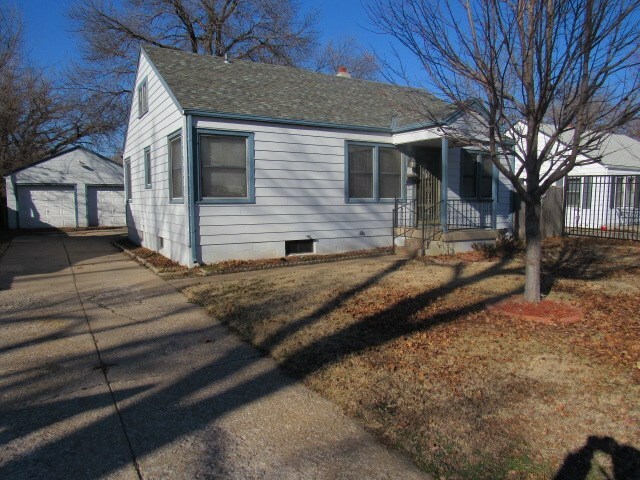 1933 S Millwood St  Wichita KS 67213 photo