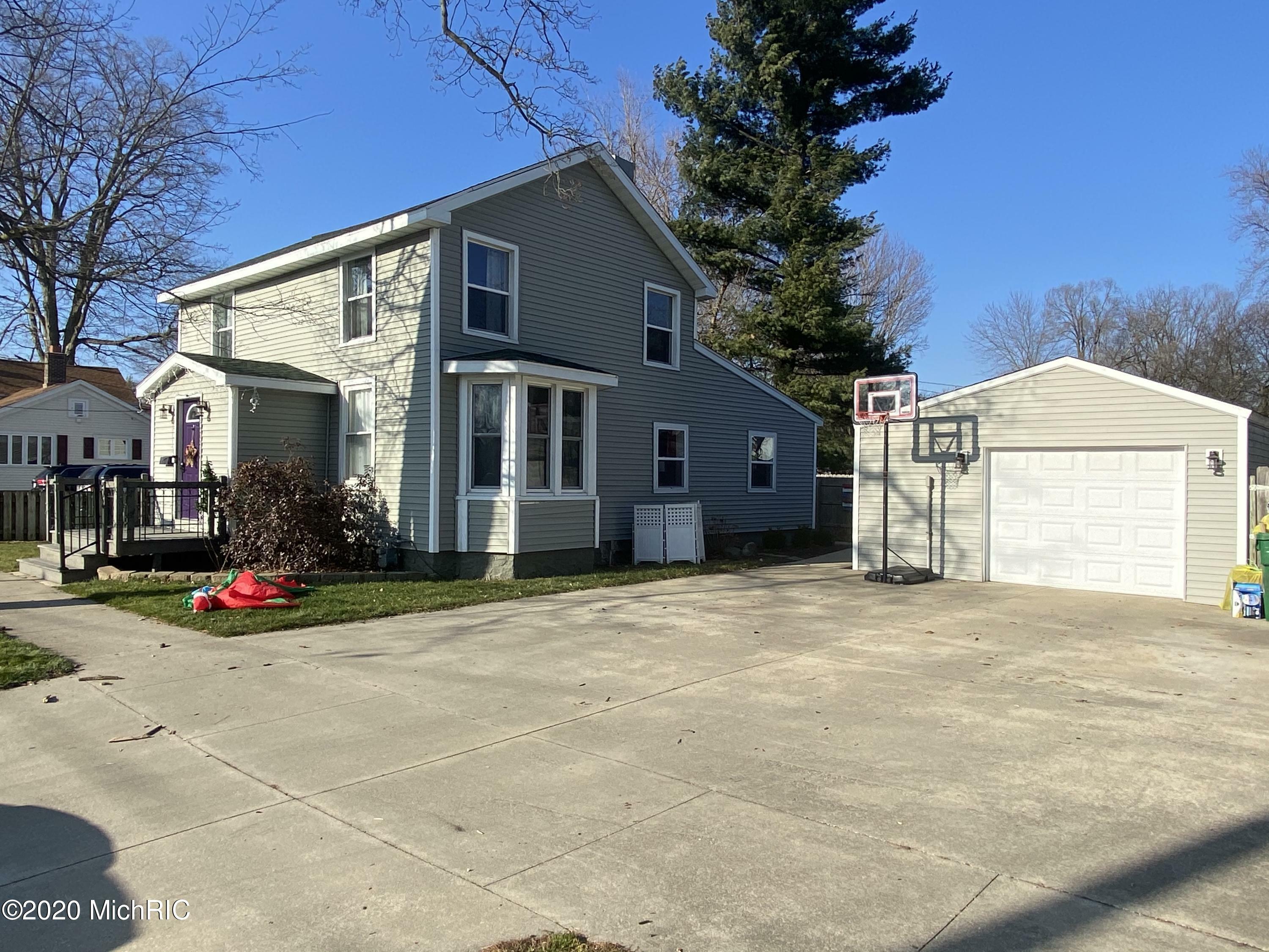 Property Photo:  308 E Armitage Street  MI 49093 