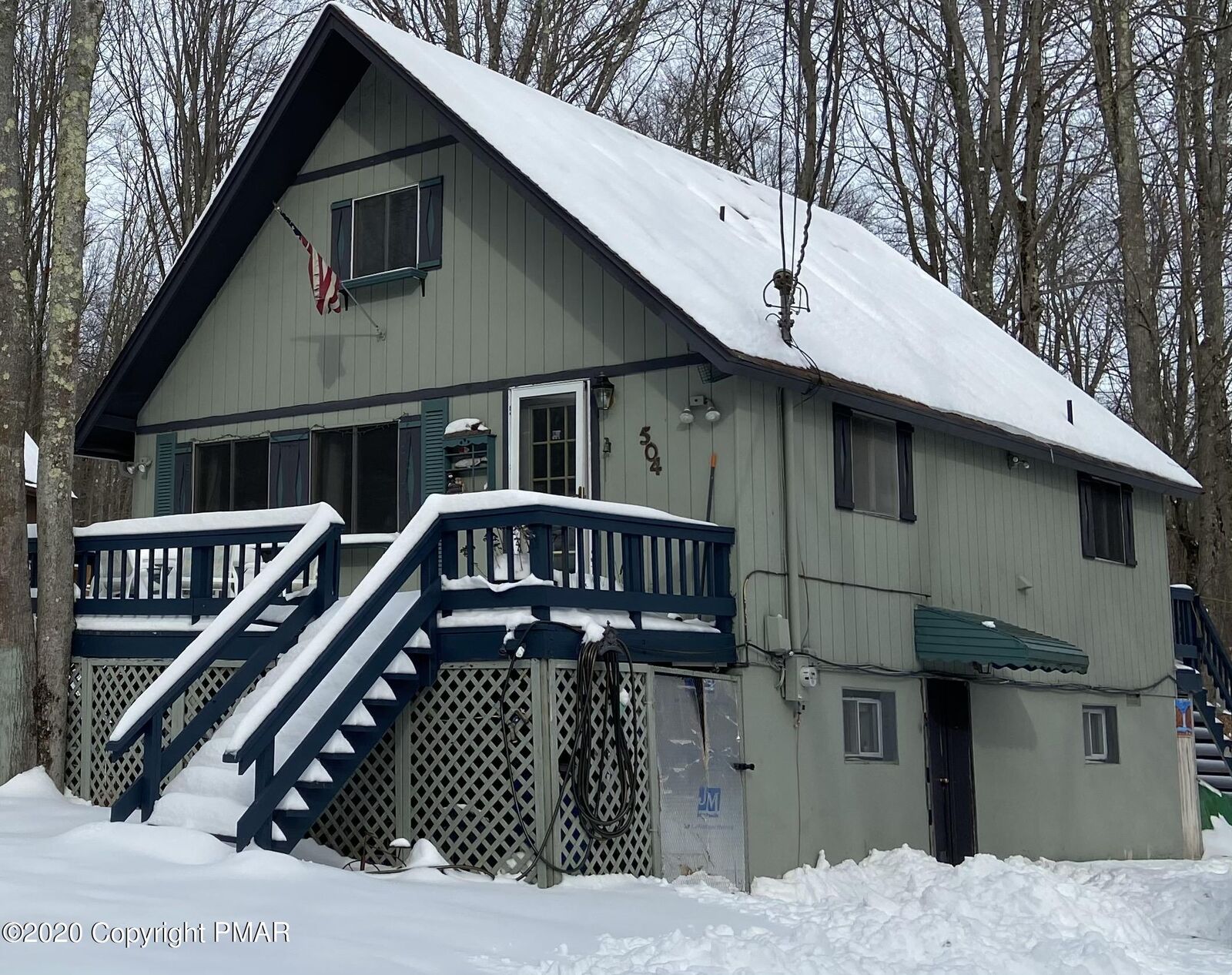 Property Photo: 504 Mineola Circle PA 18347