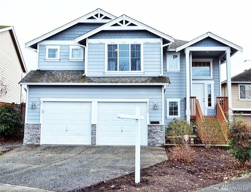 Property Photo:  14229 41st Dr SE  WA 98012 