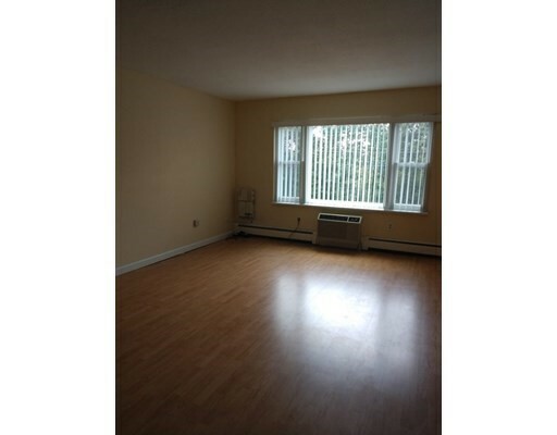 Property Photo:  1 Colonial Drive 7  MA 01810 