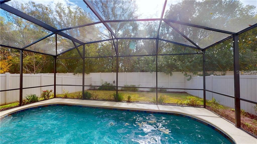 Property Photo:  5963 Paxton Court  FL 32703 