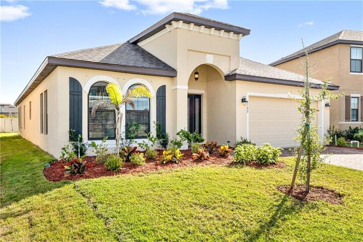 Property Photo:  4708 Alligator Flag Circle  FL 32904 