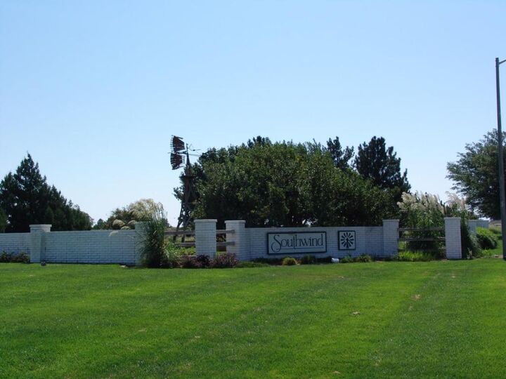 3983 Kensington Boulevard  Garden City KS 67846 photo