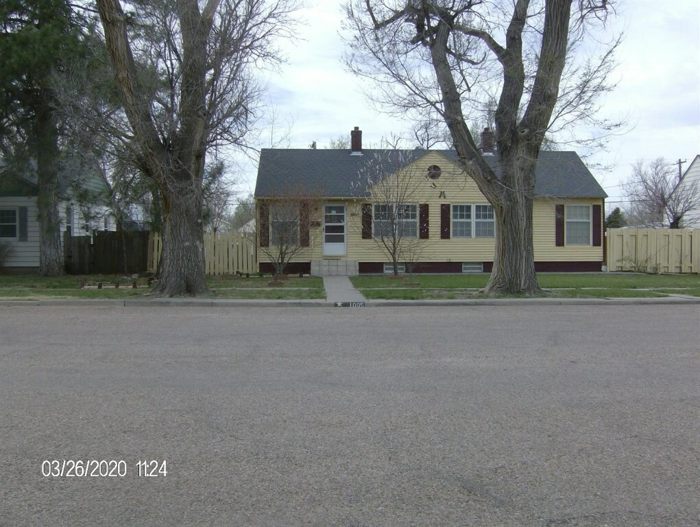 Property Photo:  1005 North 1st Street  KS 67846 