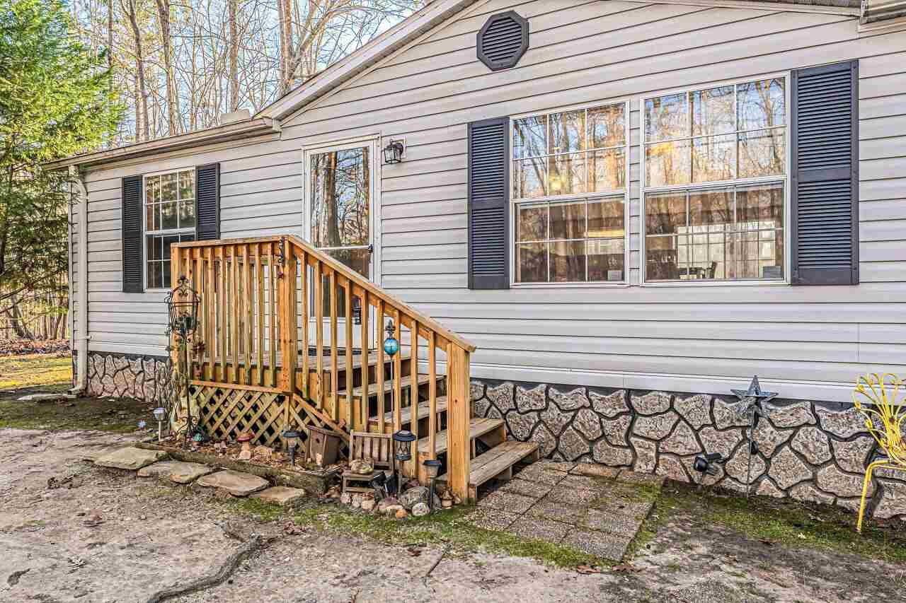 Property Photo: 1567 Thoroughbred Lane NC 27525