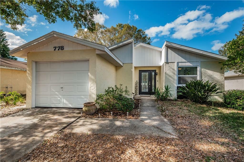 Property Photo: 778 Arthurs Court FL 34689