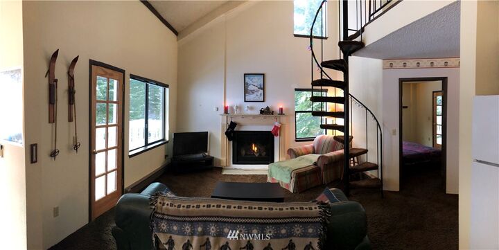 Property Photo:  223 Hyak Drive E 648  WA 98068 