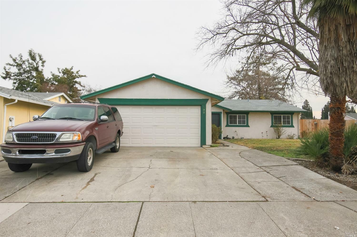 Property Photo:  500 Gregory Drive  CA 95687 