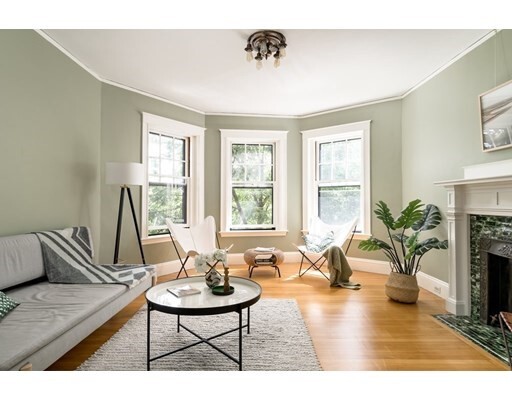 Property Photo:  31 Linnaean St 5  MA 02138 