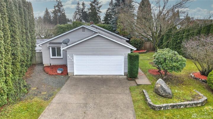 Property Photo: 2603 NE 23rd Place WA 98056