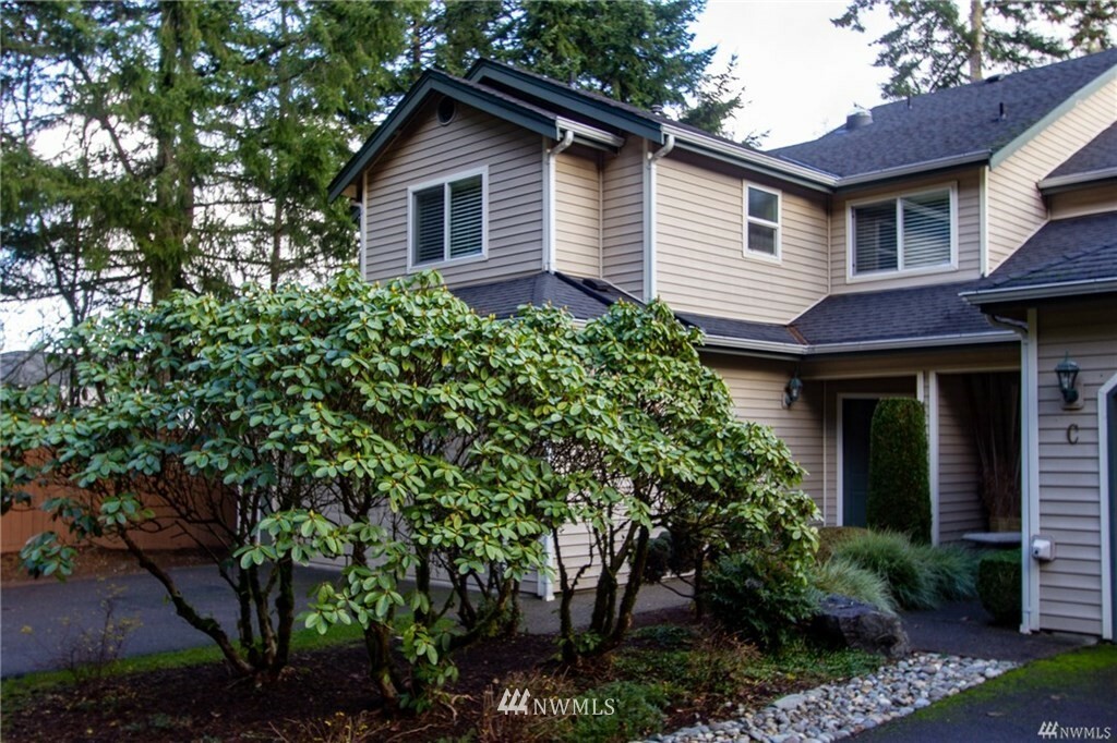 Property Photo:  1717 31st Street Ct NW D  WA 98335 