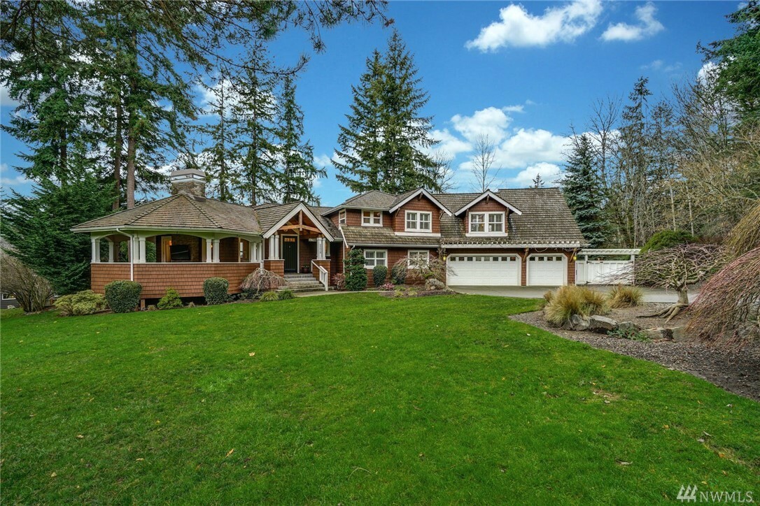 Property Photo:  22615 SE 48th Place  WA 98029 