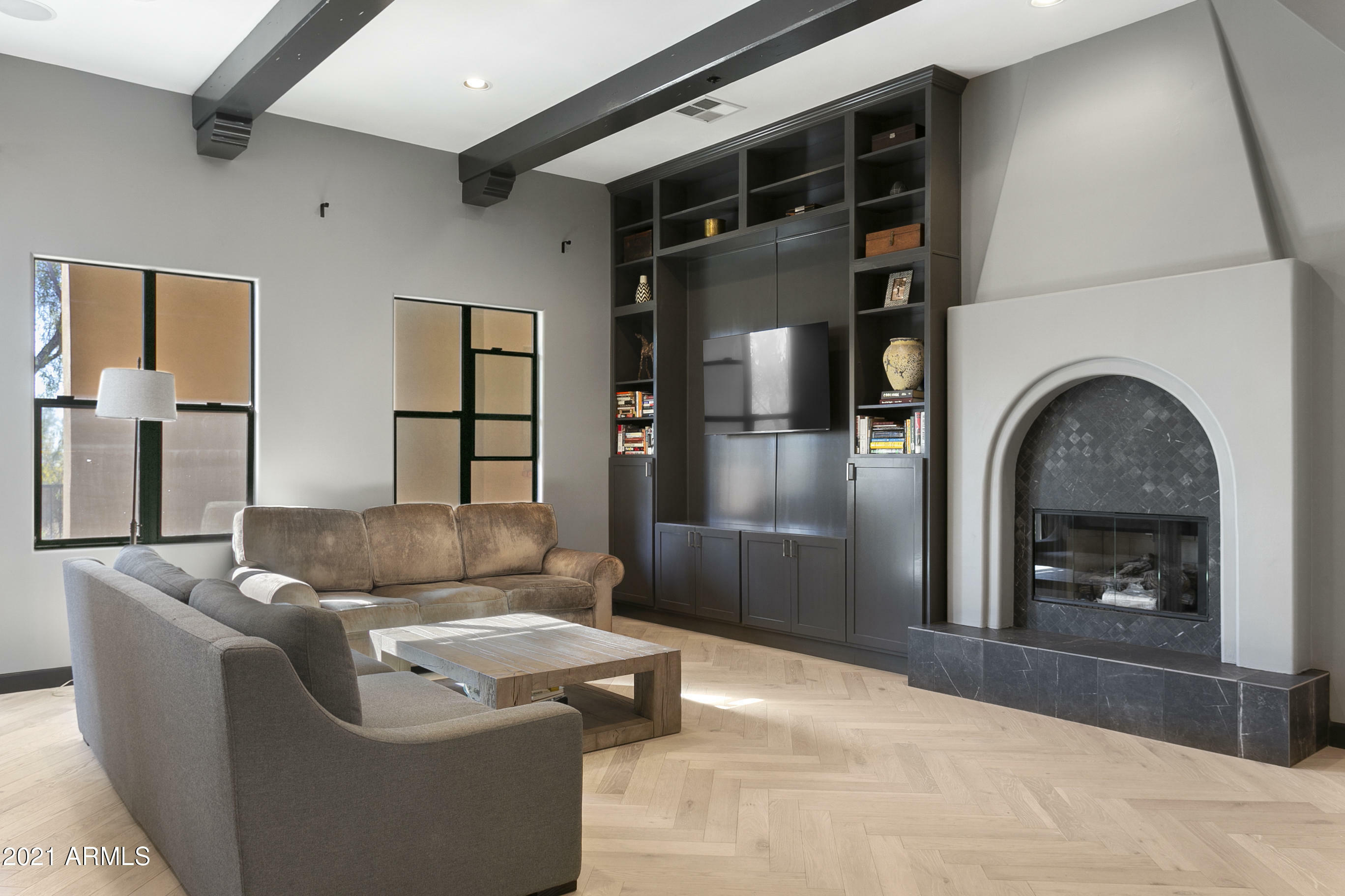 Property Photo: 18650 N Thompson Peak Parkway 1060 AZ 85255