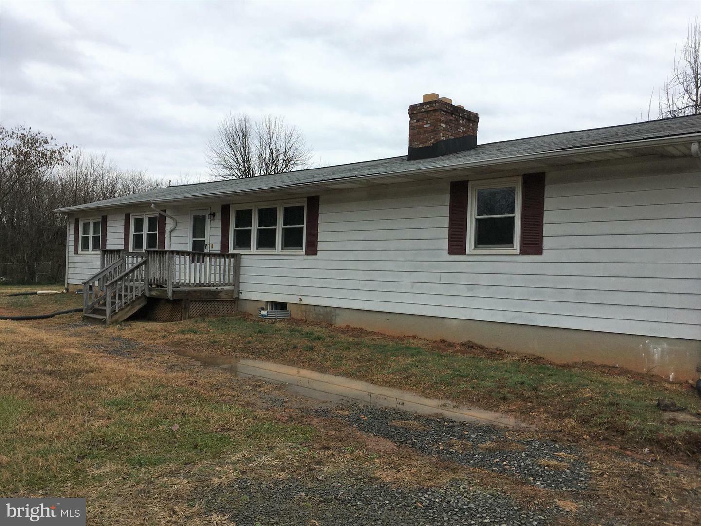 Property Photo:  13713 Post Oak Road  VA 22551 