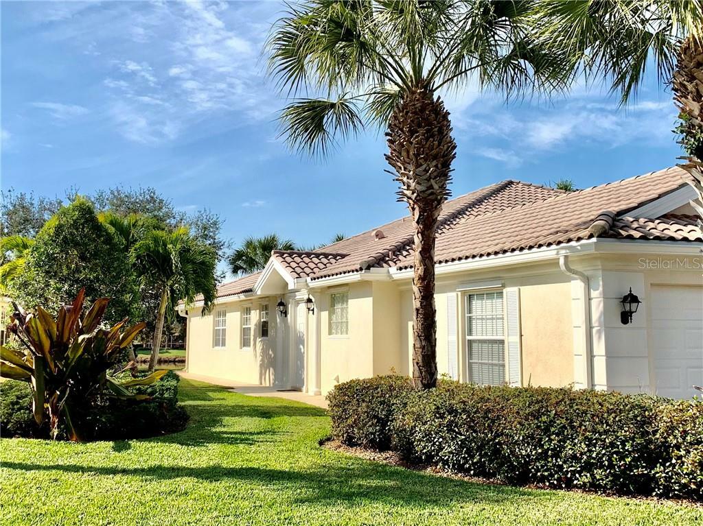 Property Photo:  7678 Camminare Drive  FL 34238 